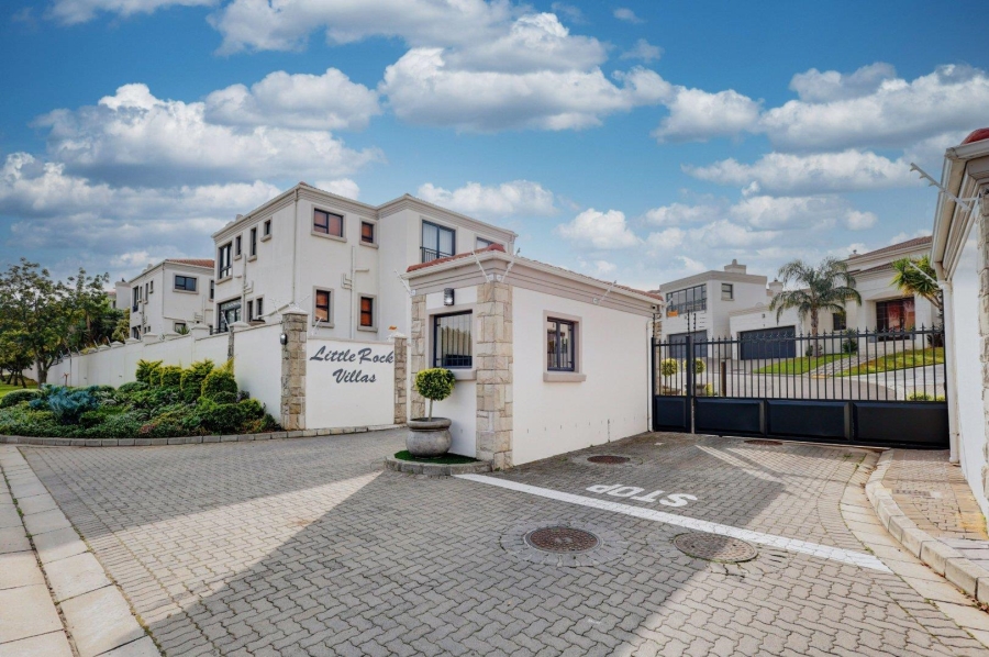 3 Bedroom Property for Sale in Plattekloof Western Cape